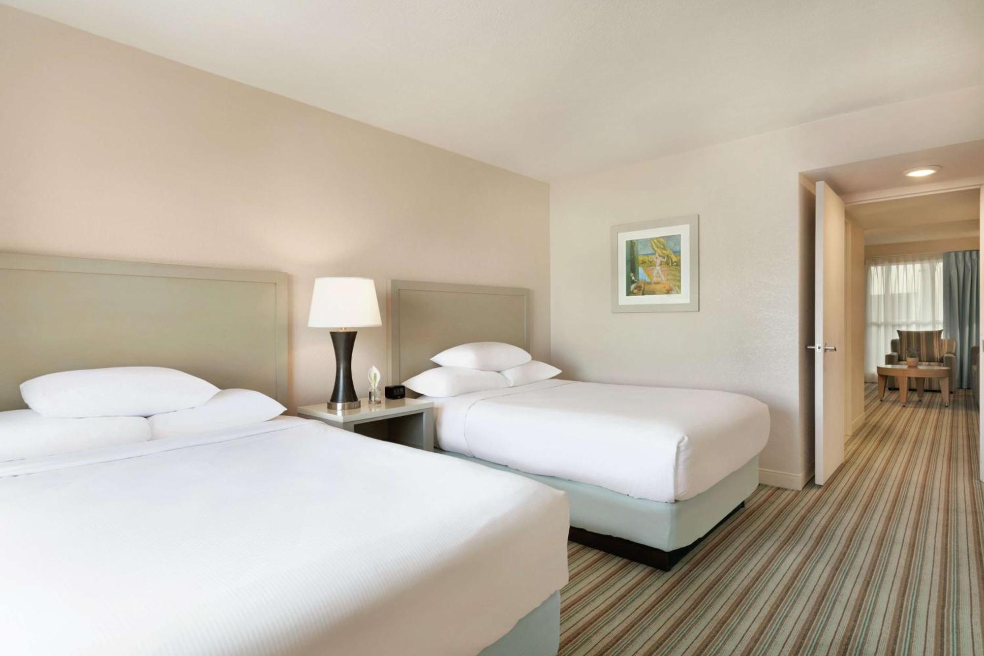 Double Suite Two Double Beds High Floor,1557442054:JPEG