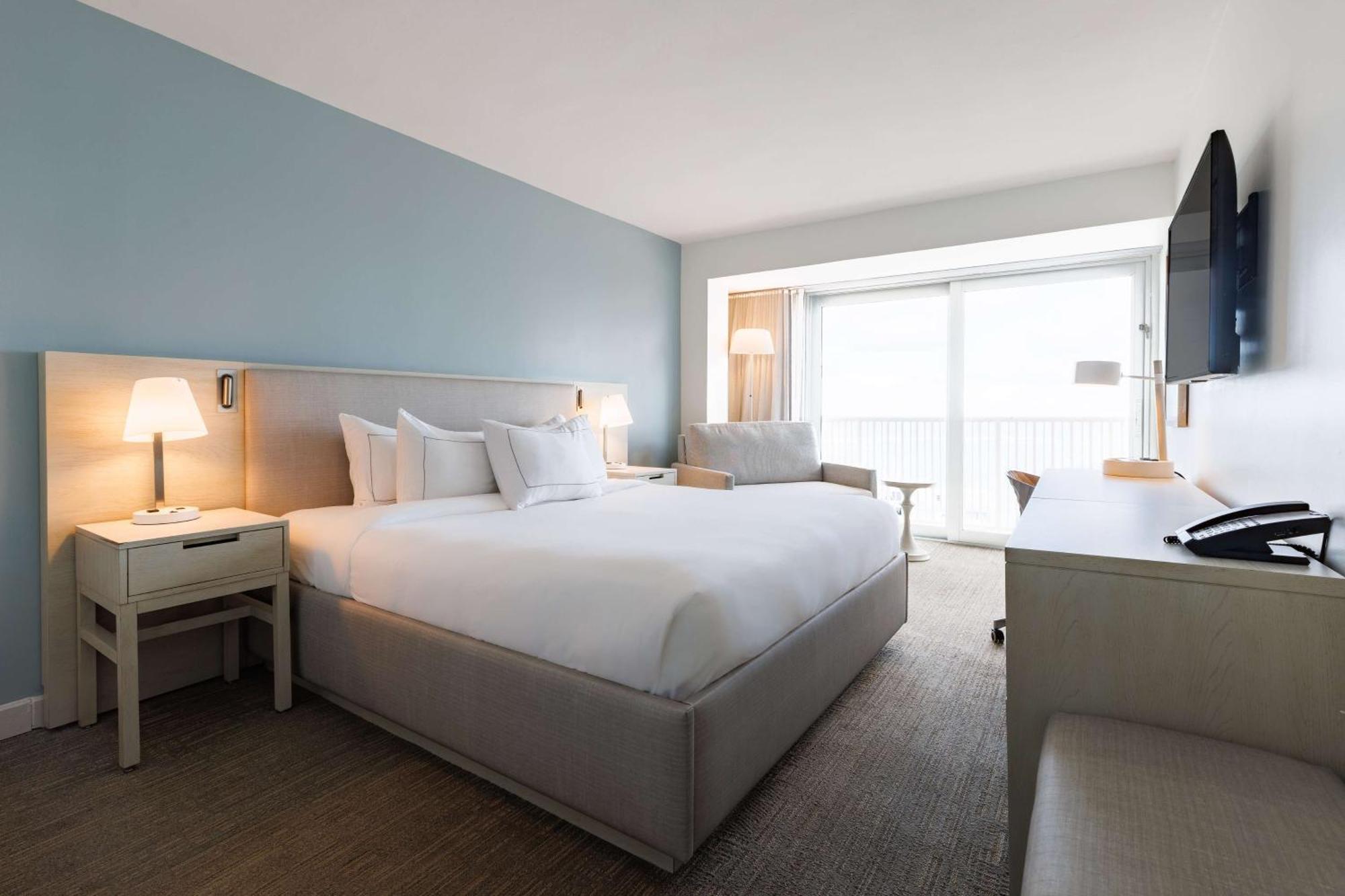 King Room Sofa Bed Blue Tower
